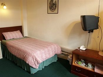 אלסטון Victoria Inn מראה חיצוני תמונה